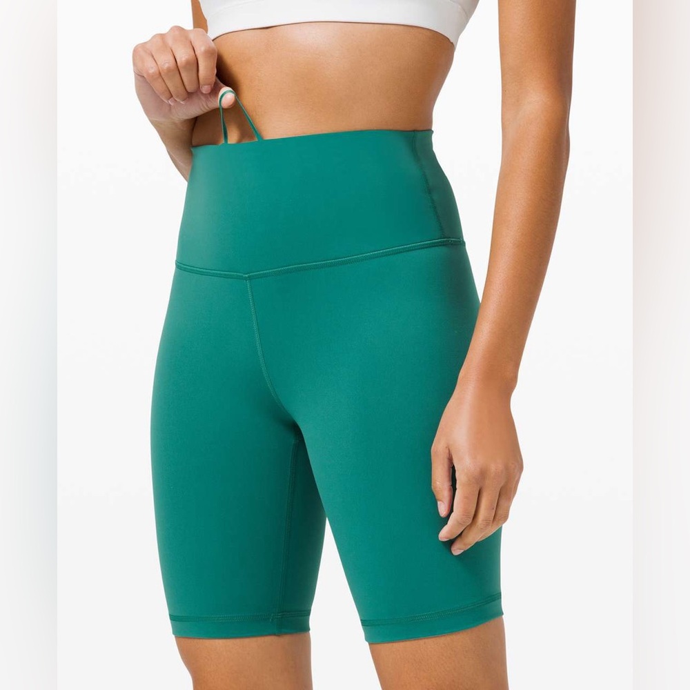 Lululemon Wunder Train High Rise Short 8"